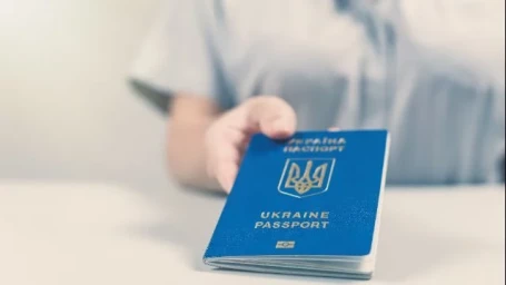 Як отримати або відновити паспорт: роз’яснення для українців
